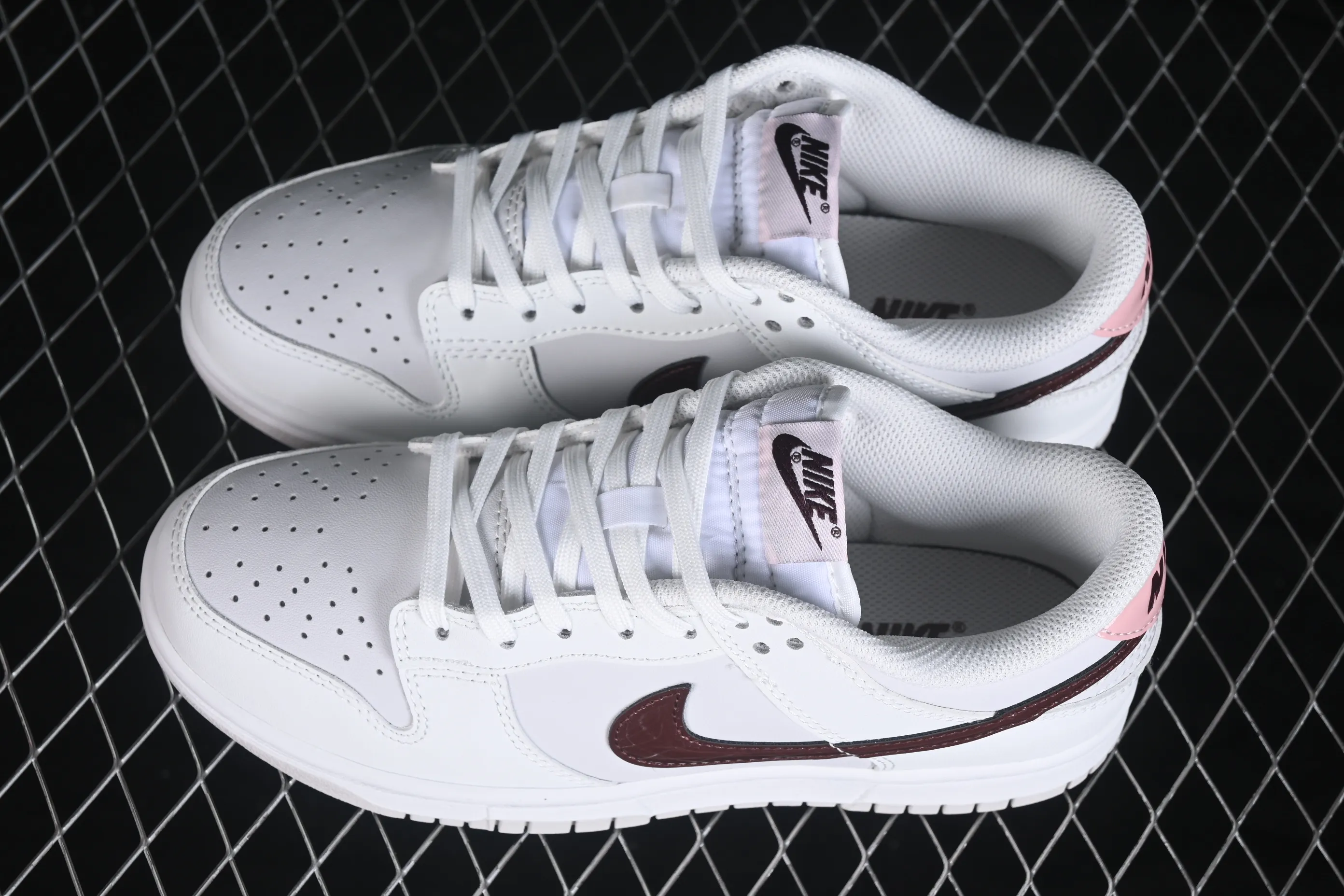 All categories Nk SB Dunk series Nk SB Dunk Low low-top sneakers Nike SB Dunk Low low-top casual sneakers IM6025-121